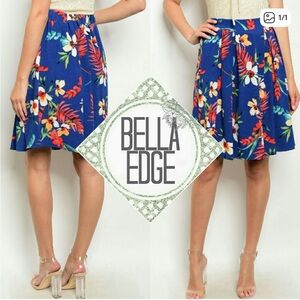 4/$50 Blue tropical floral pleated circle skirt large